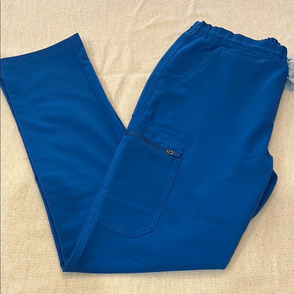 Figs Royal Blue scrub pants size small - Picture 1 of 4